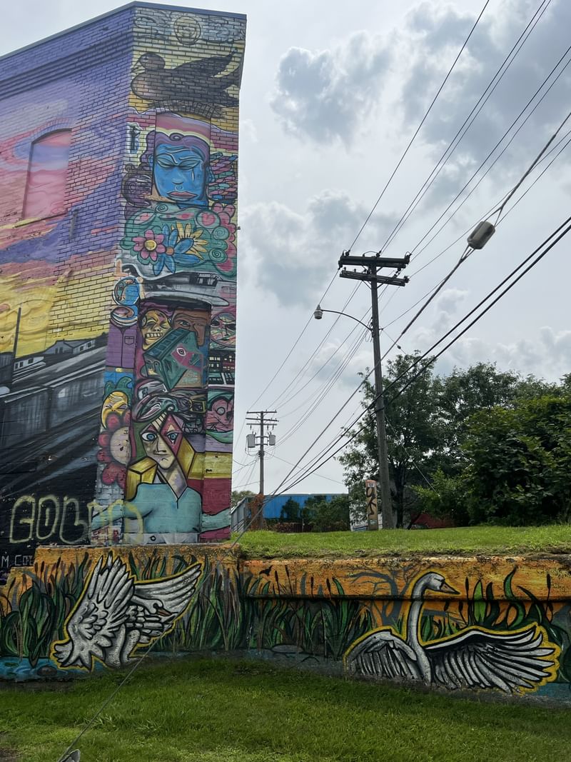 mural in Detroit by artist unknown.