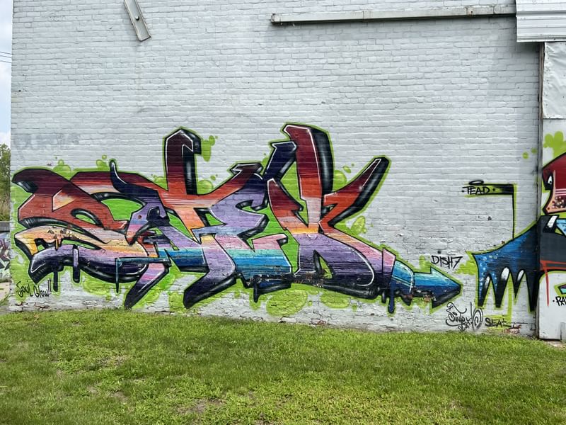mural in Detroit by artist unknown.