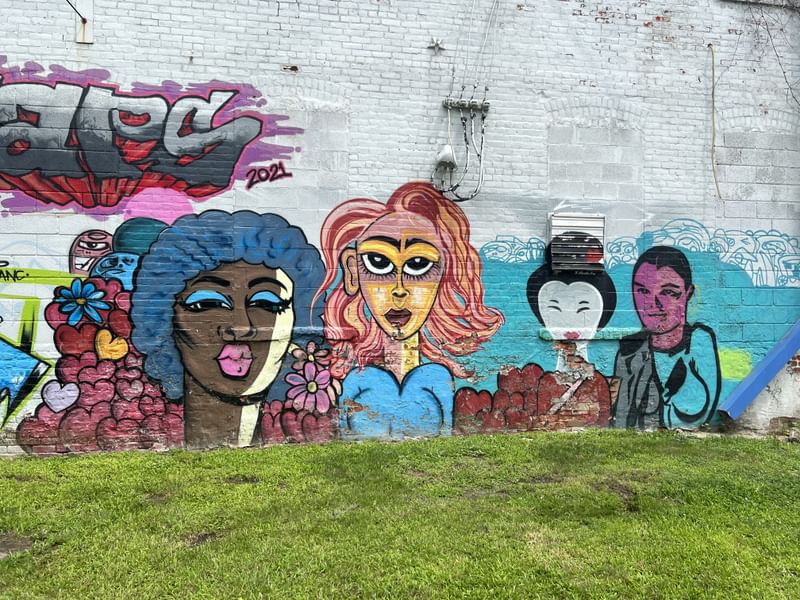 mural in Detroit by artist unknown.