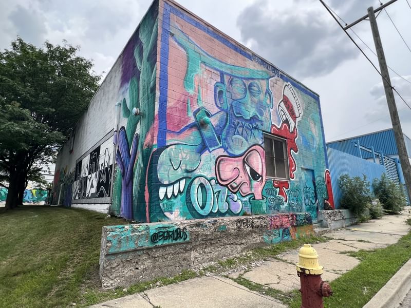 mural in Detroit by artist unknown.